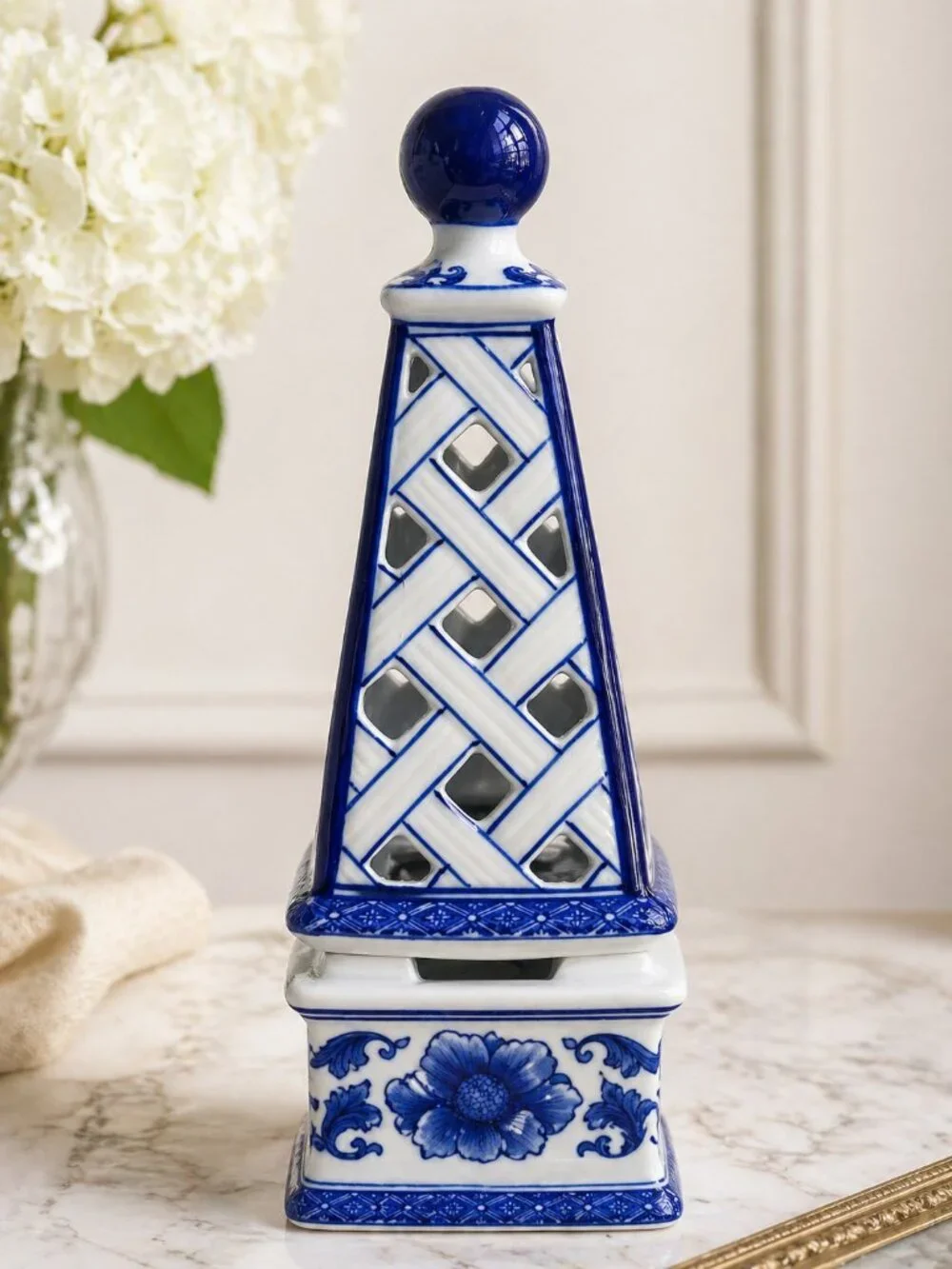 Bombay Co Blue White Porcelain Lattice Obelisk Candle Holder 10” NWOT